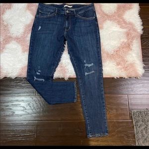 Womens Levi’s 711 Skinny Distressed Jeans